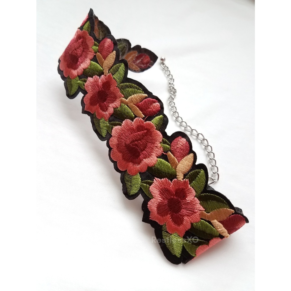 Embroidery Necklace